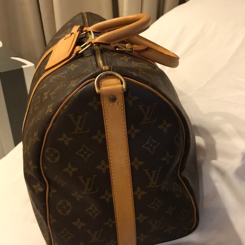 Certified authentic Louis Vuitton